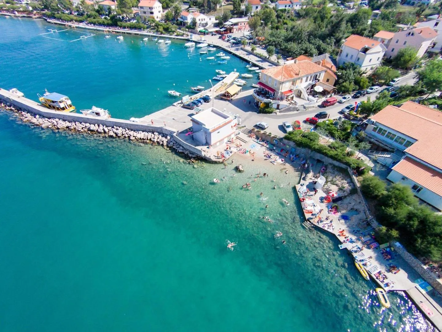 Guest house Apartments Nikolic Silo