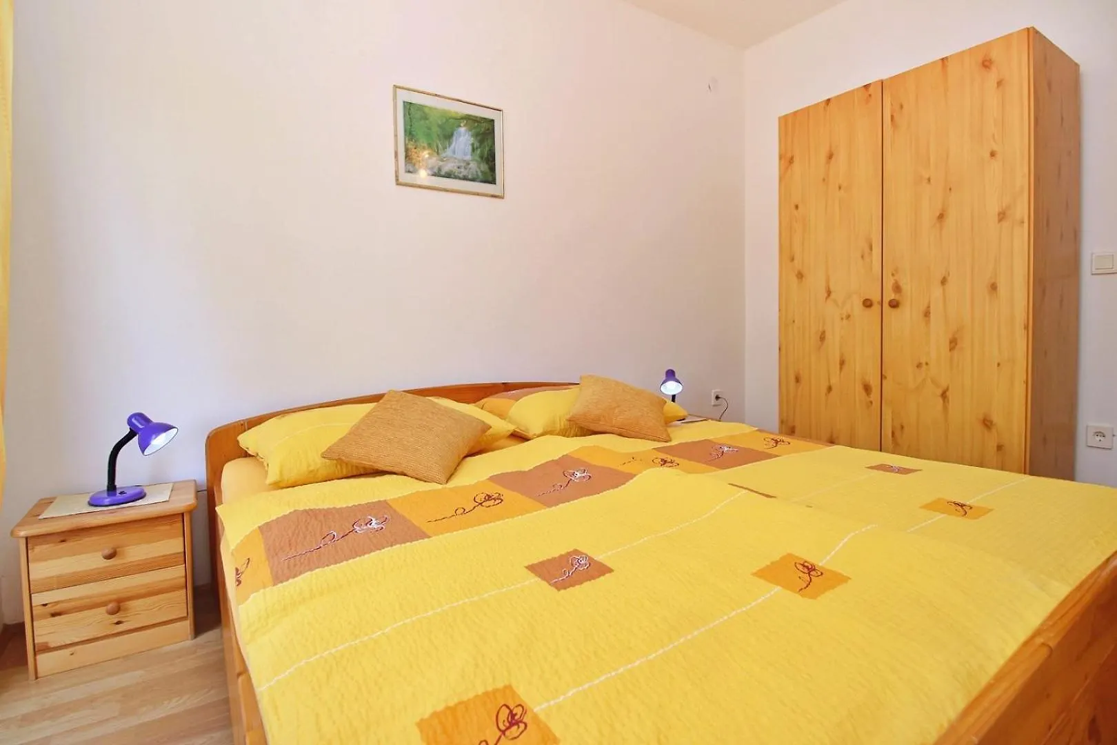 Apartments Nikolic Šilo 3*,