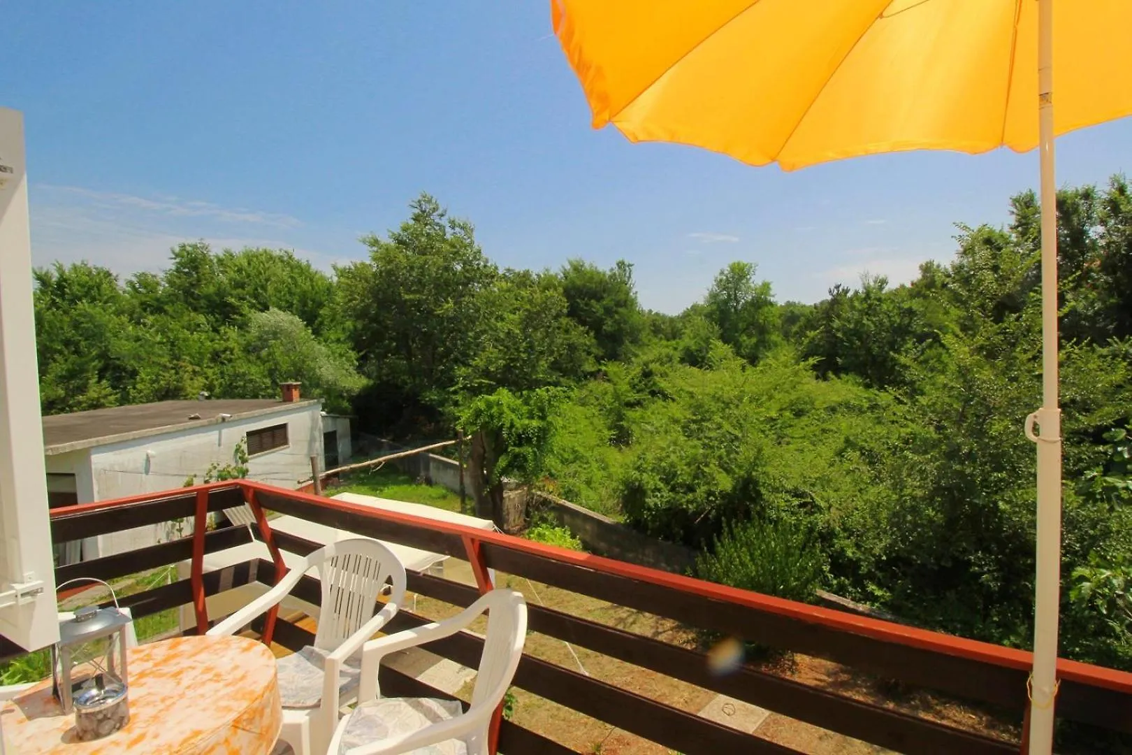 Apartments Nikolic Šilo 3*,