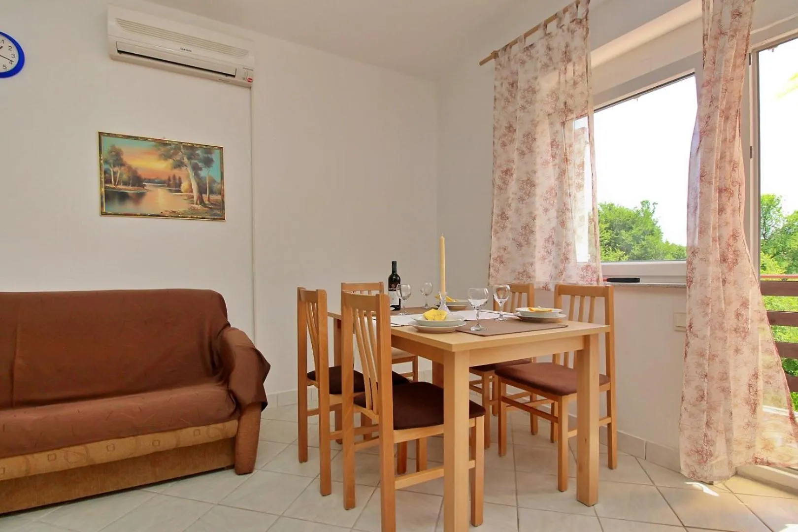 Guest house Apartments Nikolic Silo