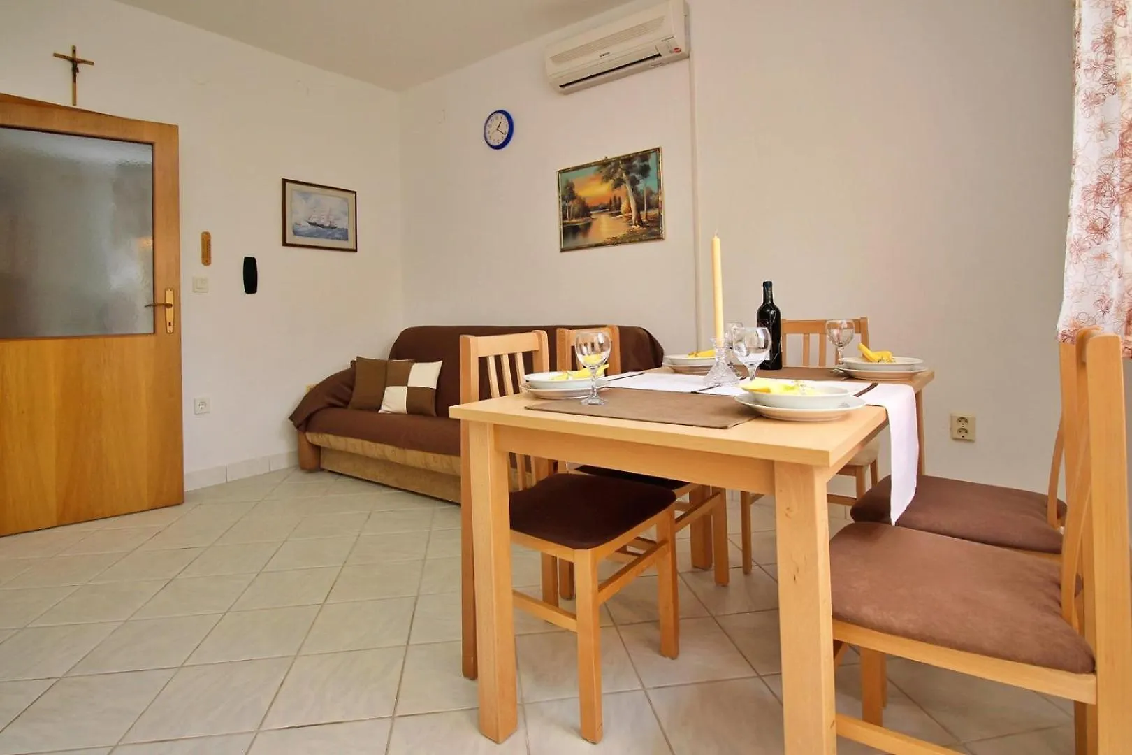 Apartments Nikolic Silo  Guest house Silo (Krk)